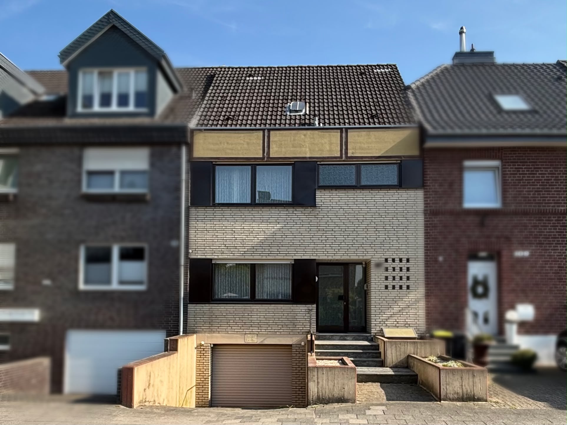 Das Bild zeigt die Außenansicht der Immobilie.
