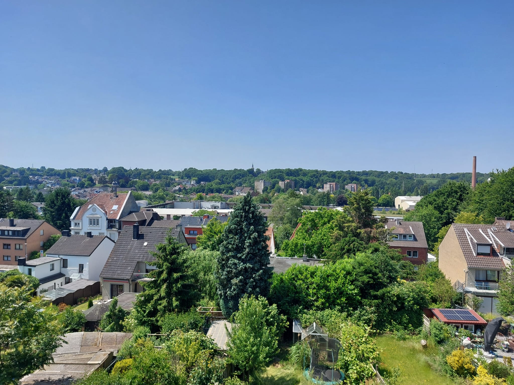 Das Bild zeigt die Aussicht vom Haus.